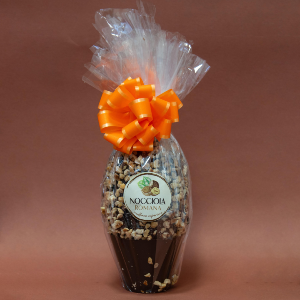 Uovo di Cioccolato Fondente ricoperto di Granella di Nocciole